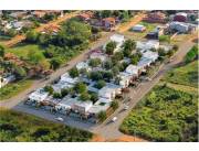 CASA A ESTRENAR EN LUQUE LOMA MERLO ZONA AEROPUERTO ATRAS DE RAKIURA