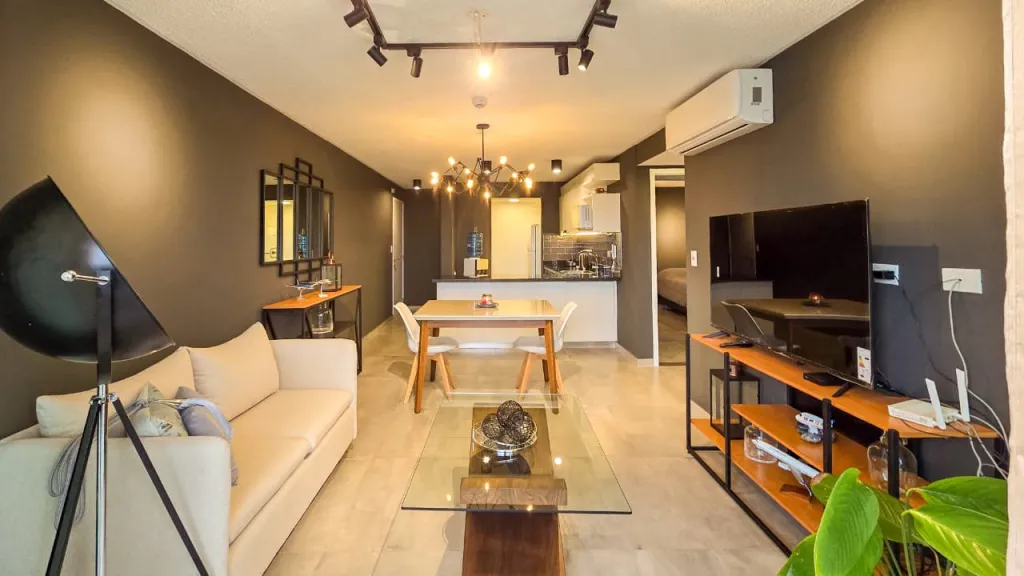 EN ALQUILER DEPARTAMENTO DE DOS DORMITORIOS AMOBLADO ALTAMIRA — foto 2