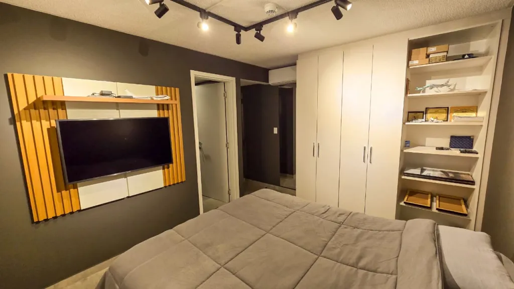 EN ALQUILER DEPARTAMENTO DE DOS DORMITORIOS AMOBLADO ALTAMIRA — foto 3