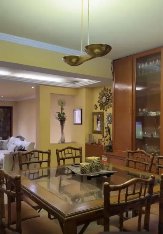 Se vende Casa de 5 Dormitorios en barrio Recoleta — foto 2