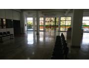 VENDO EXCELENTE LOCAL COMERCIAL SOBRE LA AV. VENEZUELA!!