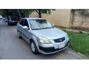 VENDO KIA RIO 2008