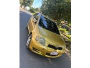 Toyota Vitz 2002 la