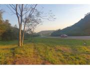 VENDO TERRENO EN PARAGUARI A ORILLAS DEL CERRO HU