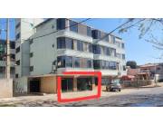 ALQUILO AMPLIO SALON COMERCIAL ZONA M 4- A 1 CUADRA DE PROCERES DE MAYO! GS 2.500.000 +EX
