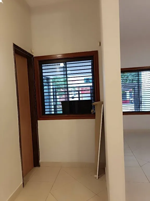 ALQUILER DE MODERNO SALON PARA USO COMERCIAL U OFICINA – FERNANDO DE LA MORA ZONA NORTE — photo 3