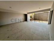 VENDO HERMOSA PROPIEDAD, ZONA MOLAS LOPEZ