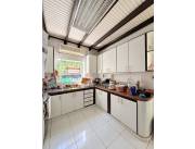 AMPLIA PROPIEDAD EN VENTA EN VILLA AURELIA