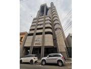 Alquilo piso completo de oficinas en el centro de Asunción
