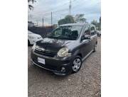 Vendo hermoso Toyota Sienta Recién importado Año 2007 Color gris humo Interior oscuro