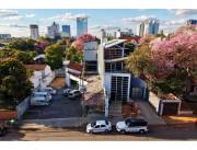 Terreno Estratégico con Locales Alquilados