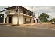 EN ALQUILER SALON COMERCIAL CON OFICINAS Y DEPOSITO EN LUQUE