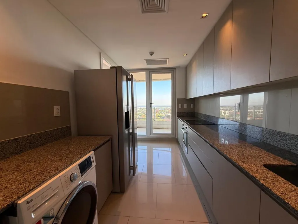 Vendo Departamento de 2 Habitaciones en Edificio Palacio de los Patos — foto 3