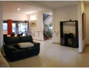 Vivienda de 2 niveles situada en Villa Elisa,en zona residencial consolidada.