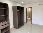 Se Alquila Dúplex de 3 Dormitorios, en zona Las Golondrinas. Loma Pyta