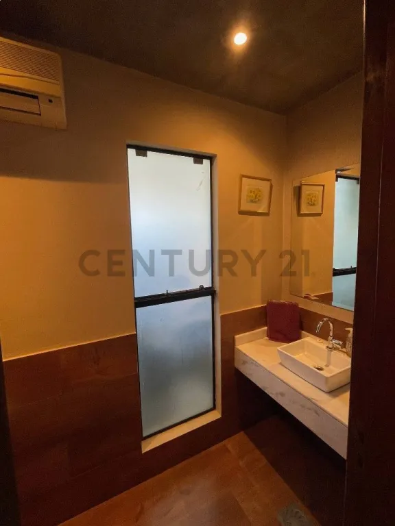 Vendo dúplex estilo minimalista con piscina en Mariano Roque Alonso. — foto 3
