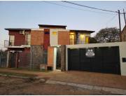 VENDO MODERNO DUPLEX CON 3 SUITES EN FERNANDO DE LA MORA ZONA NORTE