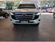 VENDO TOYOTA LAND CRUISER VX 2025