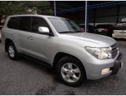 TOYOTA LAND CRUISER VX AÑO 2011