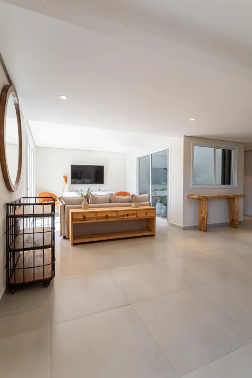 VENDO HERMOSA CASA DE 2 PISOS 3 HABITACIONES Y PISCINA — foto 2