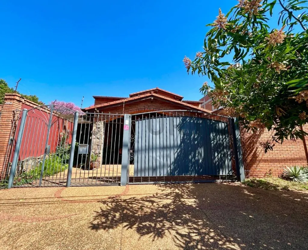 CASA EN BARRIO HERRERA CON 4 DORMITORIOS — foto 3