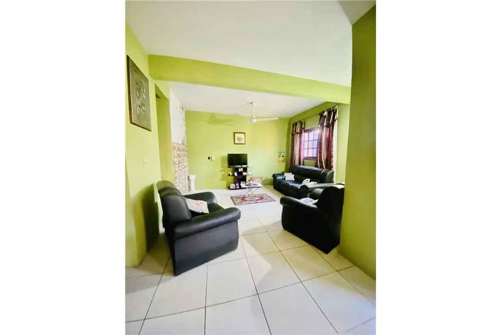 VENDO CASA EN LAMBARE BARRIO SAN ANTONIO — foto 2