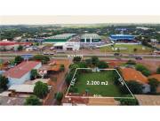 VENDO TERRENO EN ESQUINA SOBRE RUTA 2 EN CIUDAD DEL ESTE