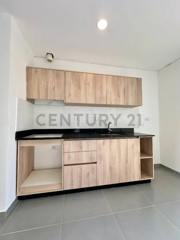 DUPLEX A ESTRENAR EN 1ER BARRIO DE LUQUE A METROS DE RUTA LUQUE - LIMPIO — foto 3