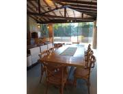 VENDO RESIDENCIA AMOBLADA Y EQUIPADA LAMBARE