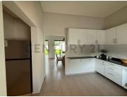En Venta Amplio Duplex - Luque Zona Loma Merlo