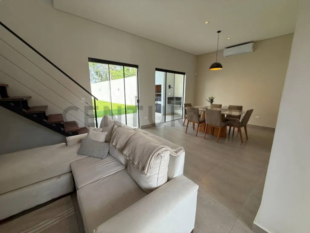 En Venta Amplio Duplex - Luque Zona Loma Merlo — фото 2