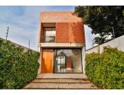 En venta duplex cuarto barrio Luque ID 39639