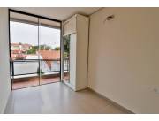 VENDO DUPLEX EN CUARTO BARRIO, LUQUE