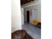 Casa en esquina centro de San Lorenzo – Ideal para negocio o vivienda amplia