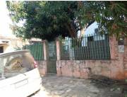 Vendo casa en el centro de Ñemby
