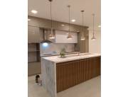 EN VENTA ELEGANTE RESIDENCIA EN LUQUE