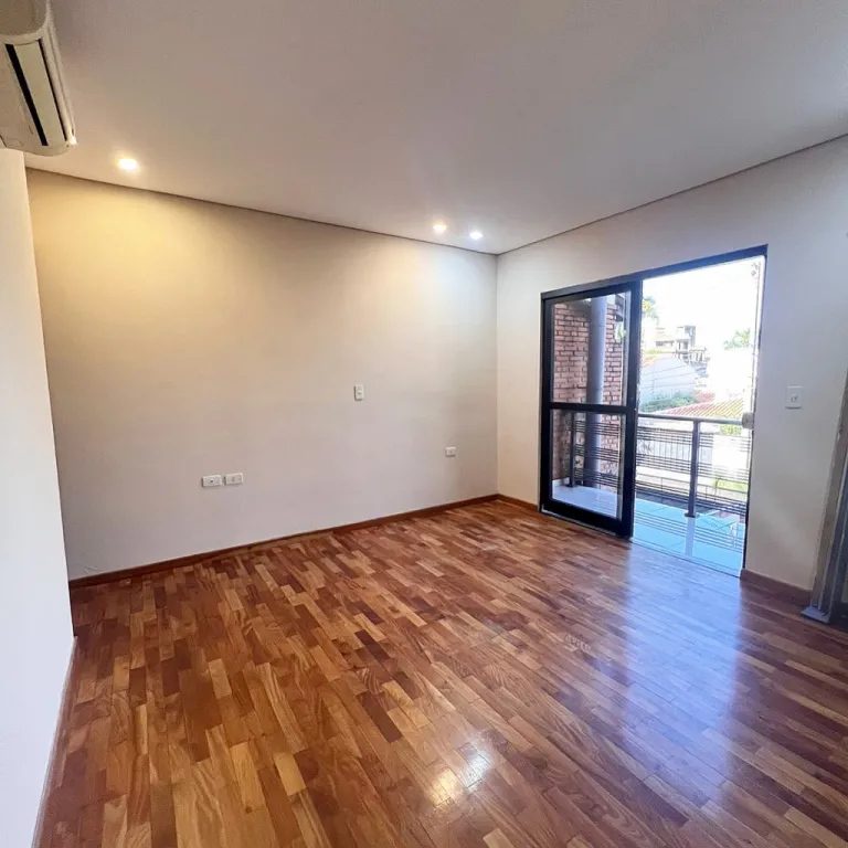 Vendo duplex de 3 dormitorios en san Cristóbal Asunción — foto 2