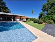 EN VENTA QUINTA PARA EVENTOS EN CAACUPE - CABAÑAS