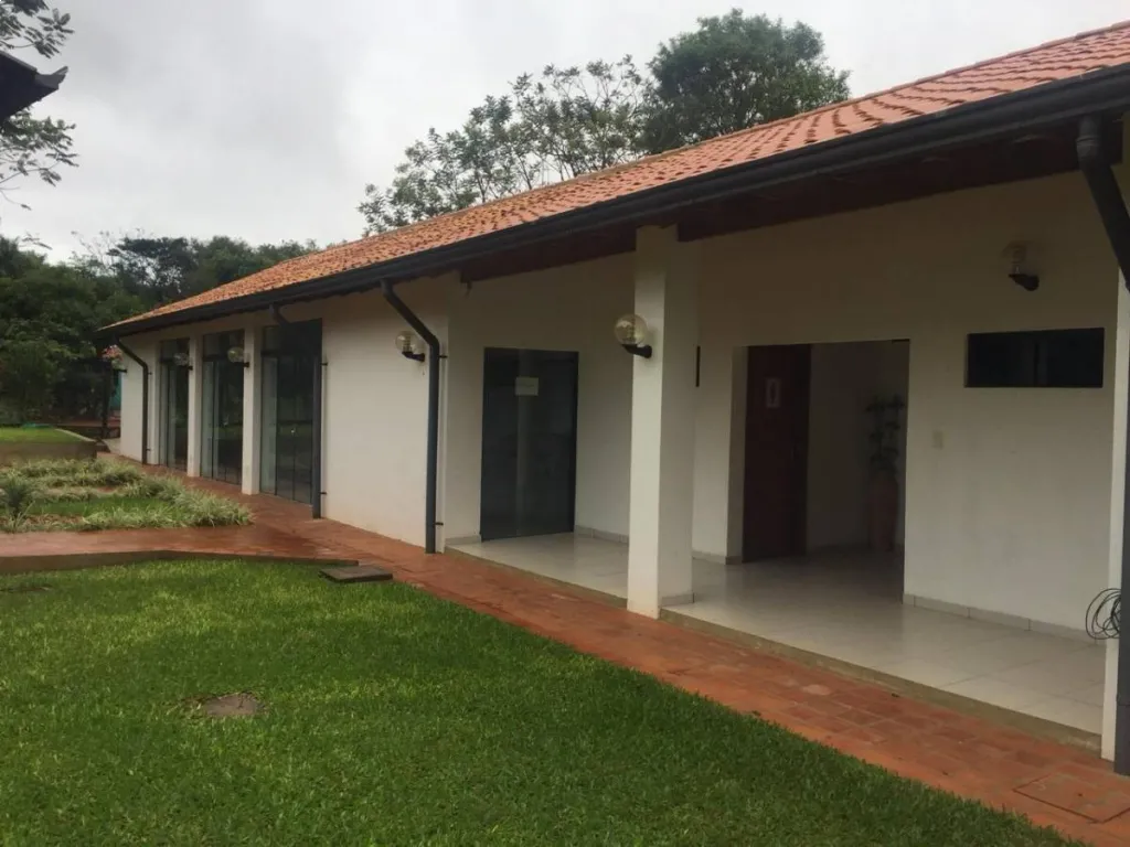EN VENTA QUINTA PARA EVENTOS EN CAACUPE - CABAÑAS — foto 2