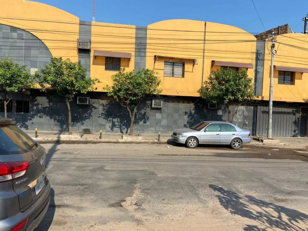 VENDO IMPORTANTE PROPIEDAD PARA USO COMERCIAL — фото 2