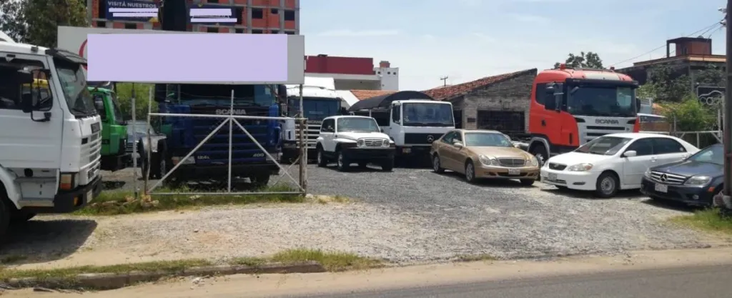 VENDO AMPLIO TERRENO COMERCIAL SOBRE AV MADAME LYNCH — foto 3