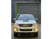 Toyota hilux de la casa (toyotoshi) 2012