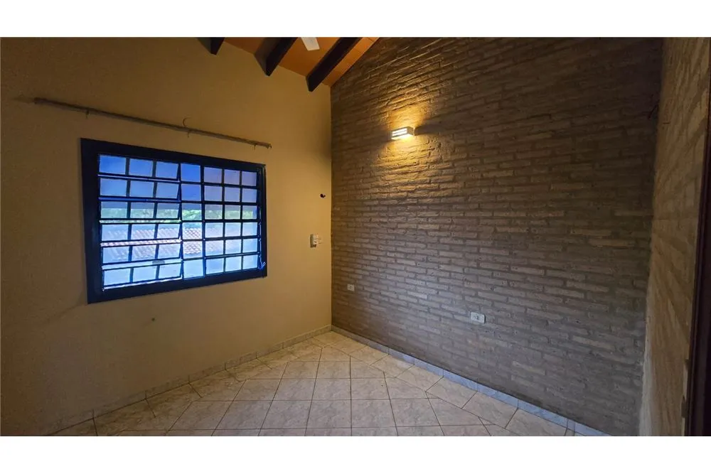 Departamento - Alquiler - Luque, Paraguay — foto 3