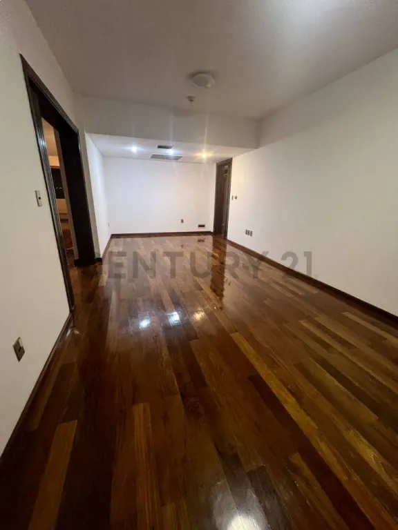 EN VENTA DEPARTAMENTO EN EL EDIFICIO MARISCAL — foto 2
