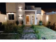 Vendo hermosa casa a estrenar en Mariano Roque Alonso