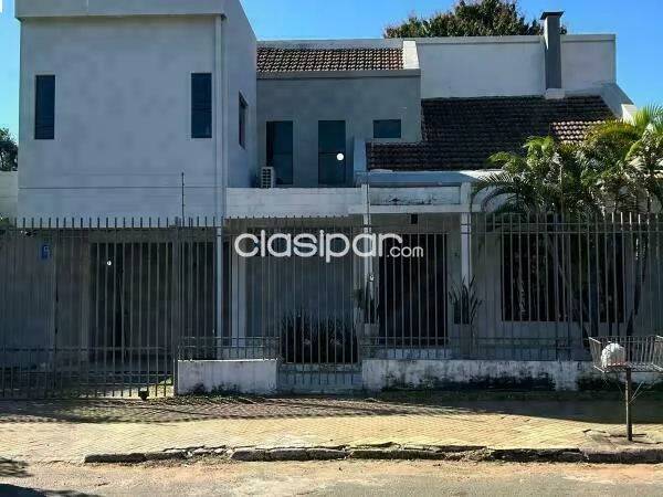 VENDO AMPLIA Y COMODA CASA EN BARRIO REPUBLICANO — foto 2
