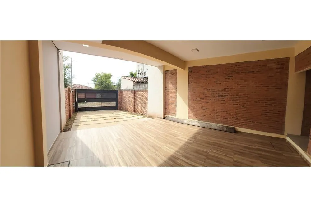 Alquilo amplio y hermoso dúplex de 4 hab. en MRA — foto 3