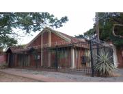 PROX. AV. SANTA TERESA, CFA, MME LYNCH: CHALET, 2 DORMIT, AMPLIOS AMBIENTES, JARDÍN, GARAJ