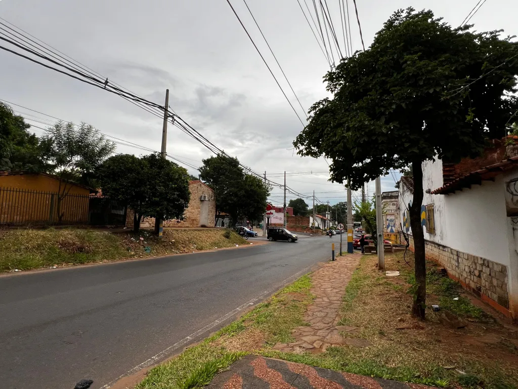 VENDO TERRENOS EN ESQUINA LUQUE ZONA CENTRO — foto 2
