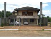 VENDO CASA C/ PISCINA SAN LORENZO-Bo. SAN LUIS